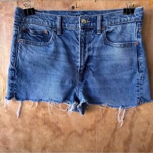 American Eagle Super Hi Rise DIY Cut Off Jean short Raw Hem